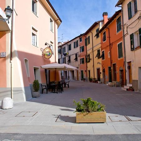 Апартаменти Antico Borgo Бруньято Екстер'єр фото